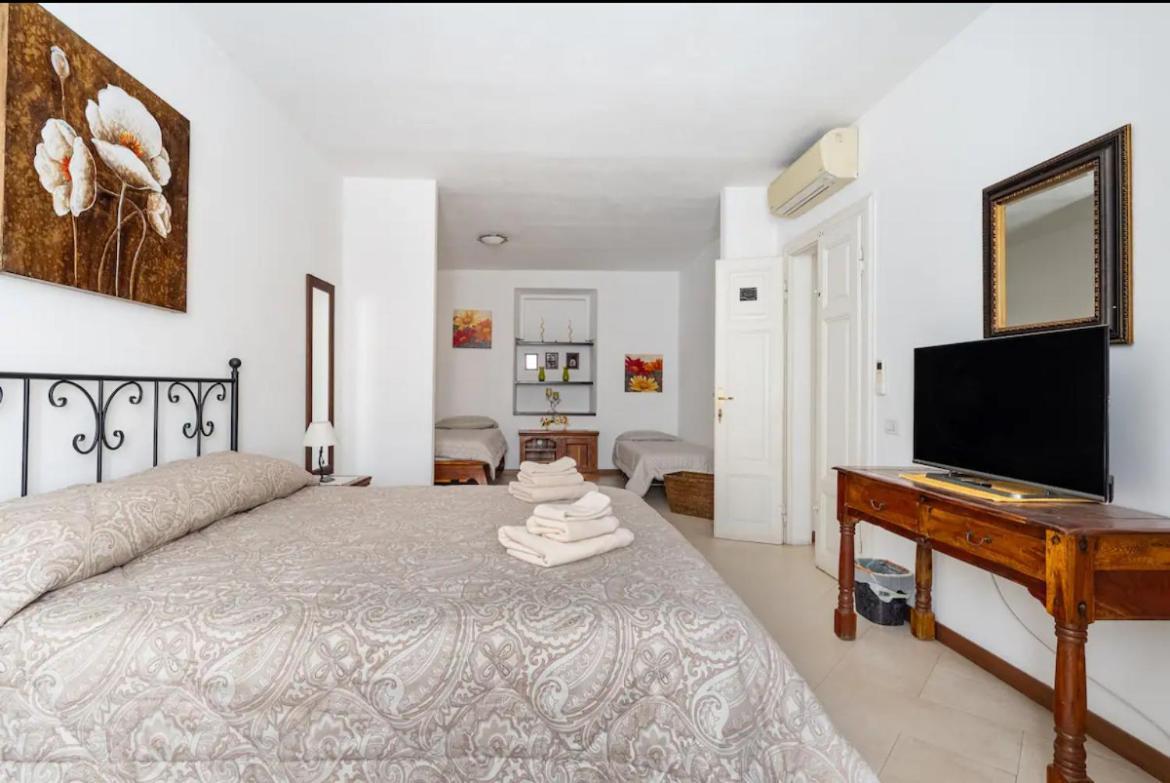 B&B Affittacamere Via Del Centro La Maddalena  Zewnętrze zdjęcie